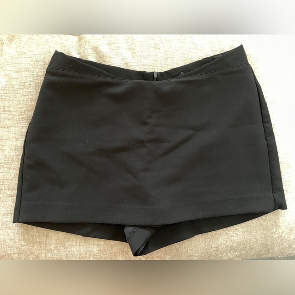 Zara Mini Skort - Picture 1 of 3